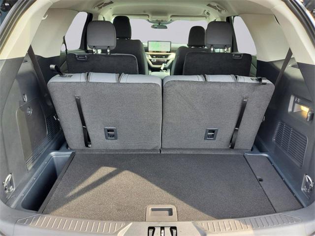 new 2025 Ford Explorer car, priced at $40,787