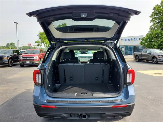 new 2025 Ford Explorer car, priced at $40,787
