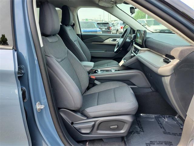 new 2025 Ford Explorer car, priced at $40,787