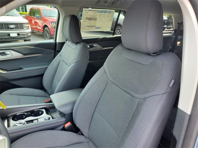 new 2025 Ford Explorer car, priced at $40,787