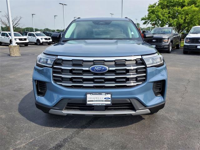 new 2025 Ford Explorer car, priced at $40,787