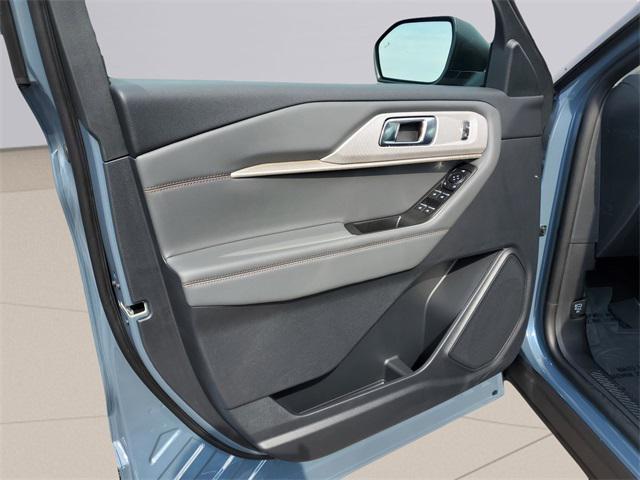 new 2025 Ford Explorer car, priced at $40,787