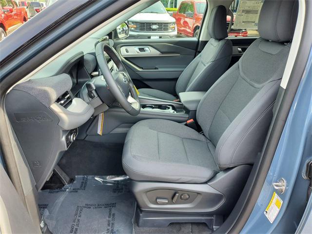 new 2025 Ford Explorer car, priced at $40,787