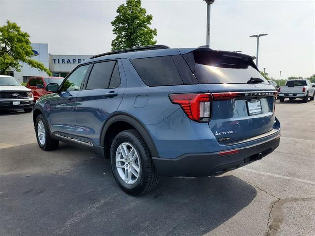 new 2025 Ford Explorer car, priced at $40,787