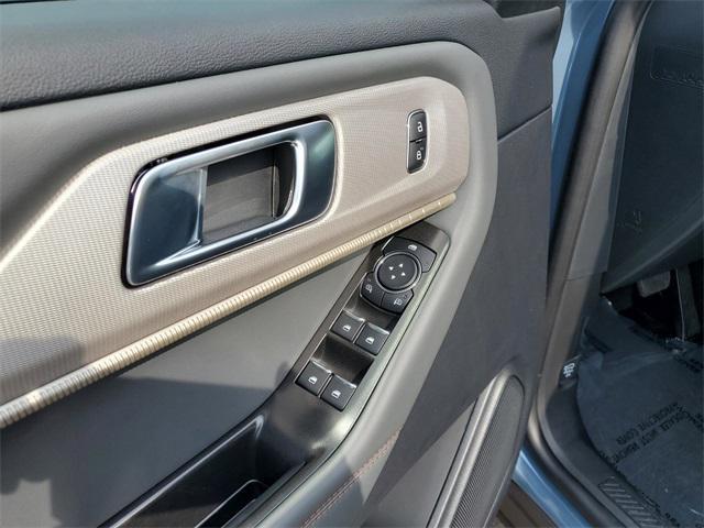 new 2025 Ford Explorer car, priced at $40,787