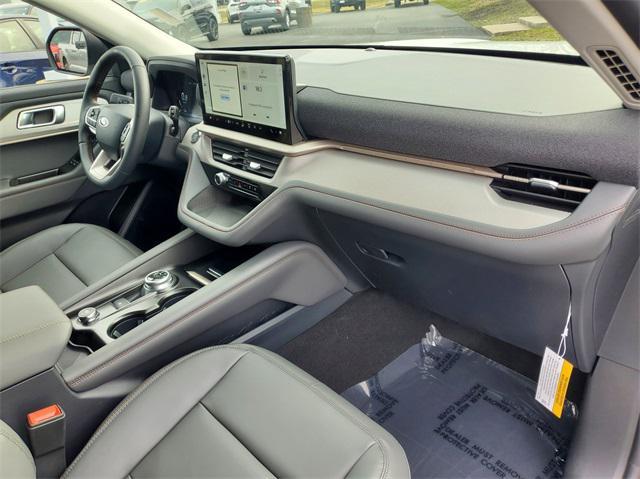 new 2025 Ford Explorer car, priced at $45,406
