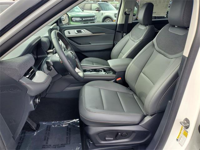 new 2025 Ford Explorer car, priced at $45,406