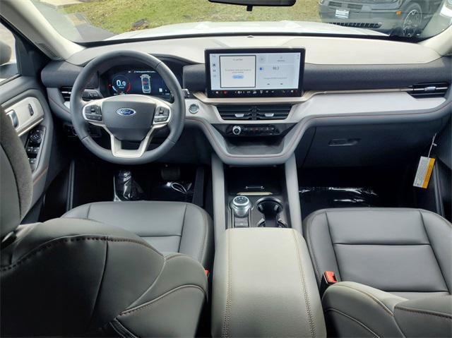 new 2025 Ford Explorer car, priced at $45,406