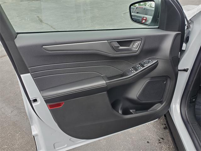new 2025 Ford Escape car, priced at $31,250