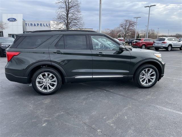 new 2024 Ford Explorer car, priced at $48,037