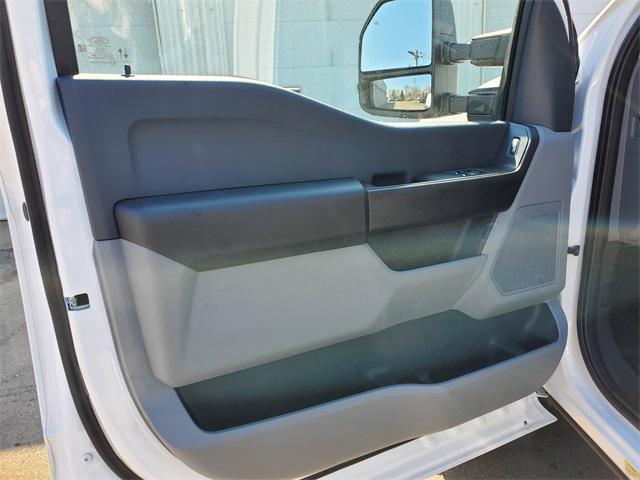 new 2025 Ford F-450 car, priced at $59,279