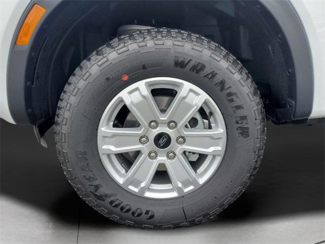 new 2025 Ford Ranger car, priced at $32,182
