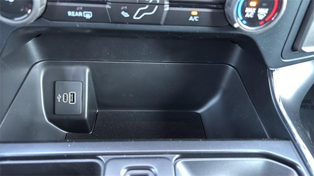 new 2025 Ford F-150 car, priced at $43,906