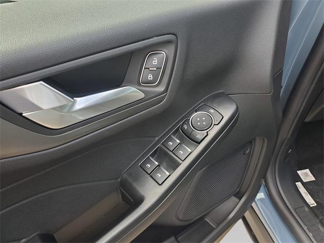 new 2025 Ford Escape PHEV car, priced at $30,005