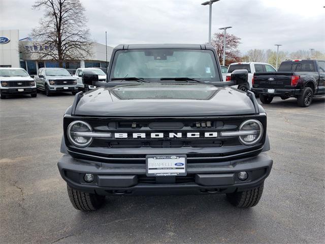 new 2025 Ford Bronco car, priced at $48,087