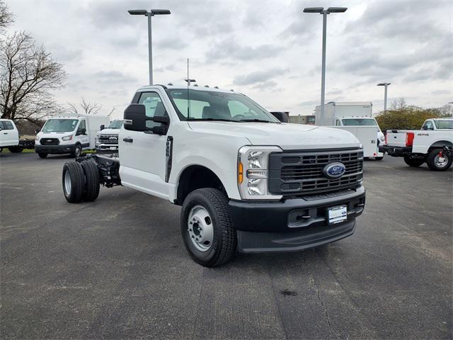 new 2025 Ford F-350 car, priced at $58,535