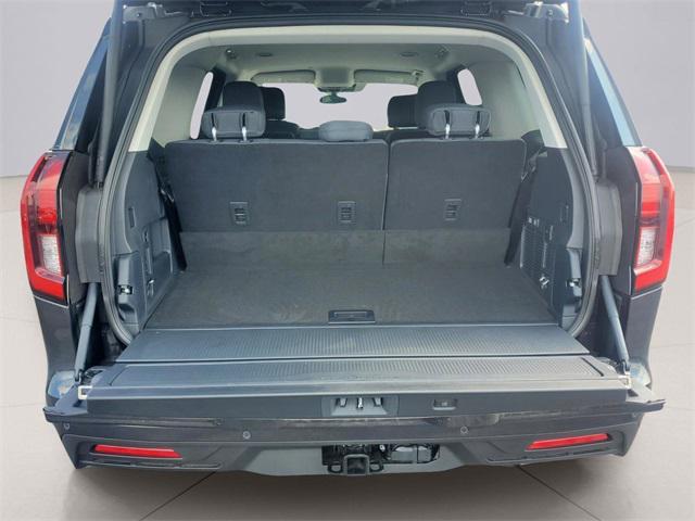 new 2025 Ford Expedition car, priced at $65,673