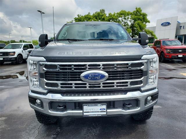 new 2025 Ford F-250 car, priced at $59,712