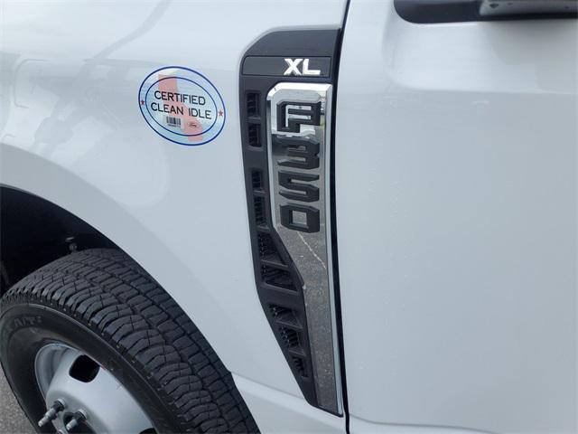 new 2025 Ford F-350 car, priced at $85,190