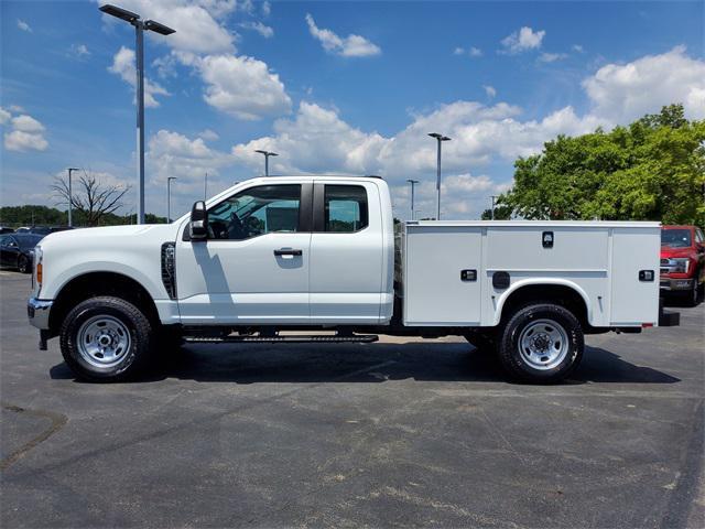 new 2025 Ford F-350 car, priced at $68,827