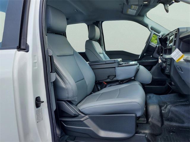new 2025 Ford F-350 car, priced at $68,827