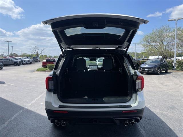 new 2025 Ford Explorer car, priced at $58,315