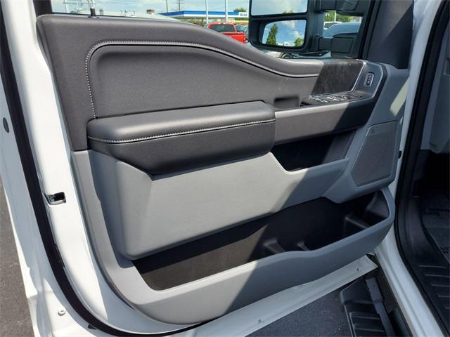 new 2025 Ford F-250 car, priced at $64,350