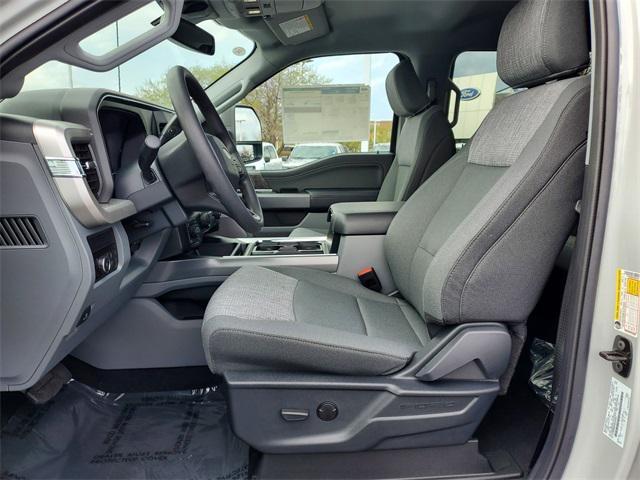 new 2025 Ford F-250 car, priced at $68,543