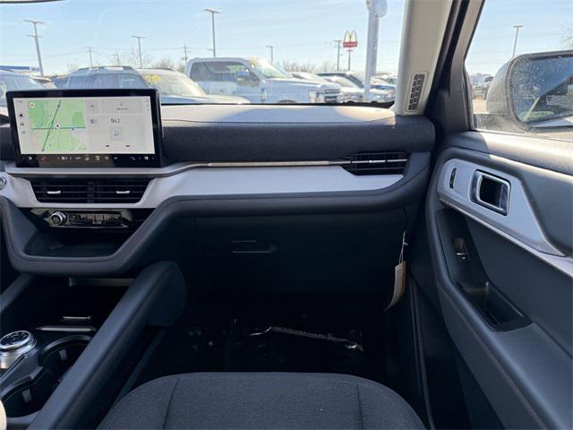 new 2025 Ford Explorer car, priced at $41,101