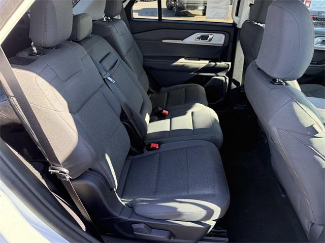 new 2025 Ford Explorer car, priced at $41,101