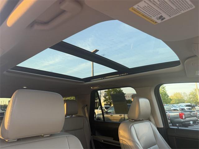 used 2024 Ford Expedition car, priced at $57,491