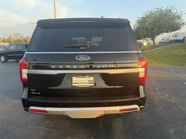 used 2024 Ford Expedition car, priced at $57,491