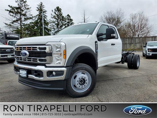 new 2025 Ford F-450 car, priced at $61,072