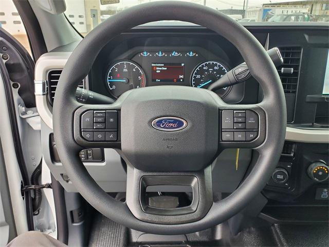 new 2025 Ford F-450 car, priced at $61,072
