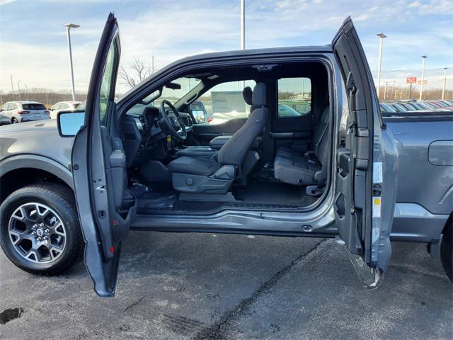 new 2025 Ford F-150 car, priced at $48,938