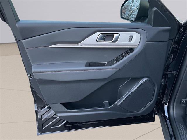 new 2025 Ford Explorer car, priced at $46,453
