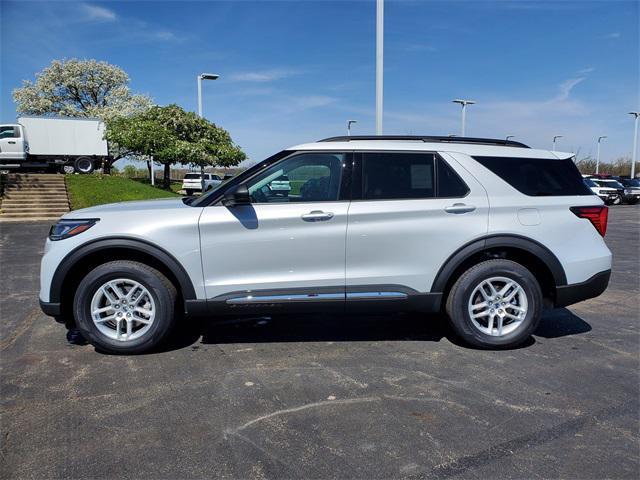 new 2025 Ford Explorer car, priced at $40,541
