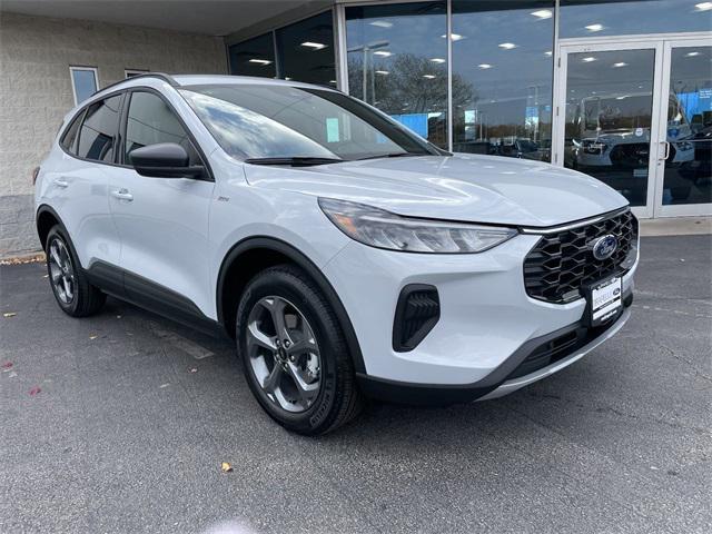 new 2025 Ford Escape car, priced at $30,846