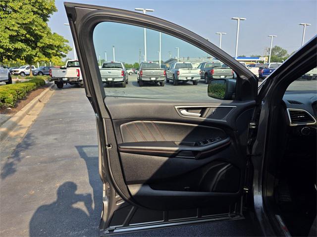 used 2022 Ford Edge car, priced at $25,491