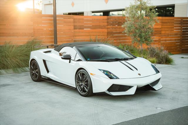 used 2013 Lamborghini Gallardo car, priced at $200,000