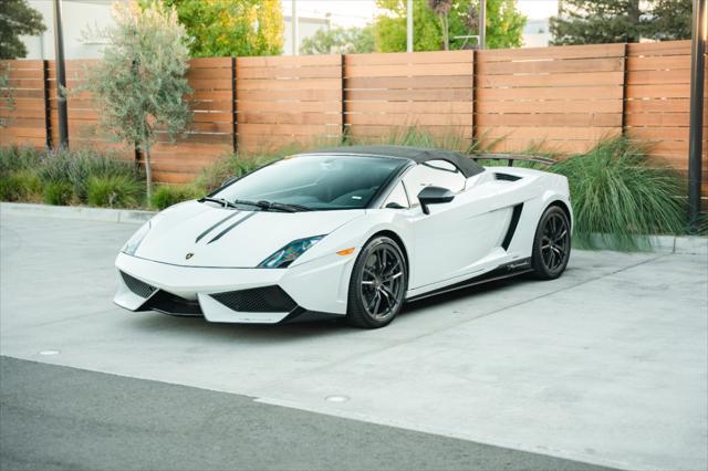 used 2013 Lamborghini Gallardo car, priced at $200,000