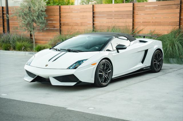 used 2013 Lamborghini Gallardo car, priced at $200,000