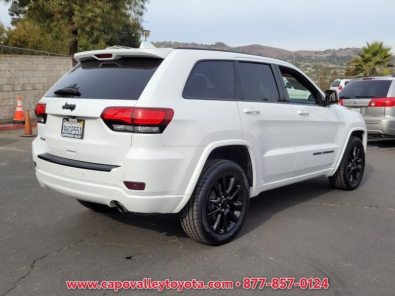 used 2017 Jeep Grand Cherokee car, priced at $18,970