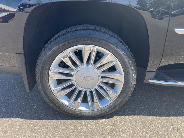 used 2020 Cadillac Escalade ESV car, priced at $18,777