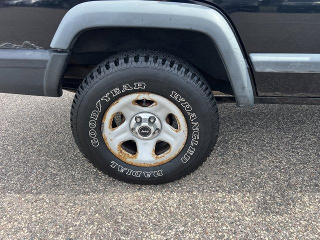 used 1998 Jeep Cherokee car, priced at $6,395