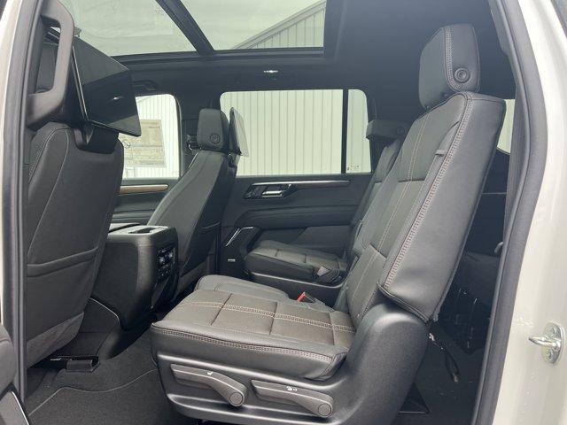 new 2025 Chevrolet Suburban car, priced at $89,752