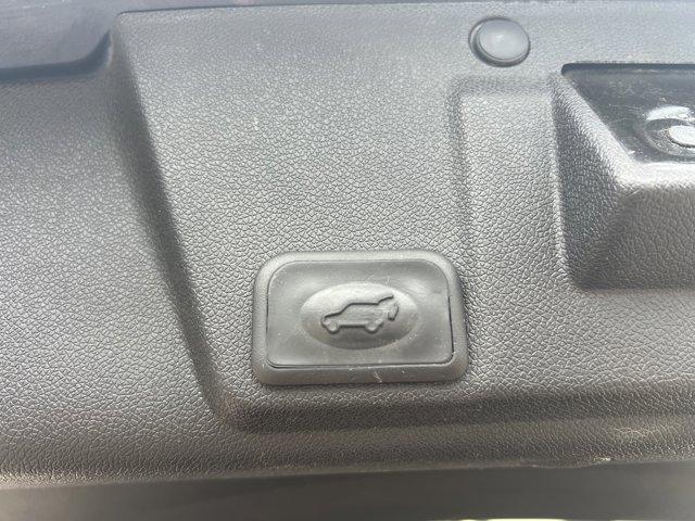 used 2015 Chevrolet Traverse car, priced at $8,000