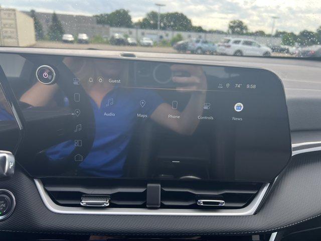 new 2026 Chevrolet Equinox car, priced at $32,302