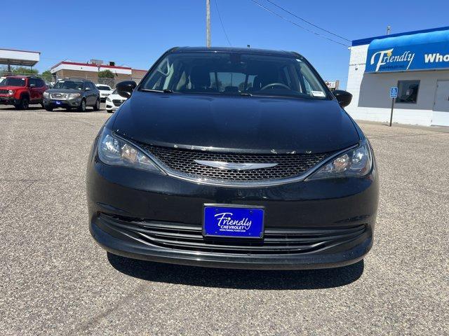 used 2017 Chrysler Pacifica car, priced at $7,695