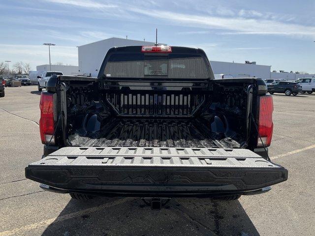 new 2025 Chevrolet Colorado car, priced at $44,600